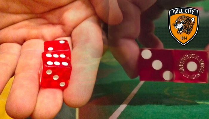 Chơi trò chơi poker trực tuyến