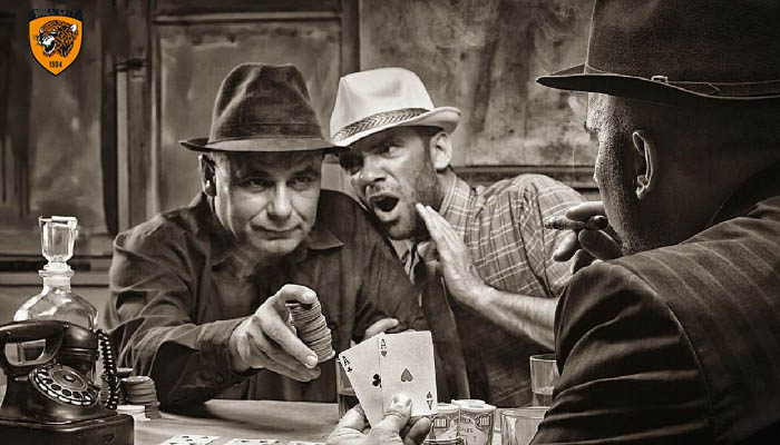 dấu hiệu người cầm ba đôi thông