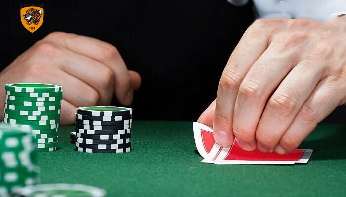 ev là gì trong poker